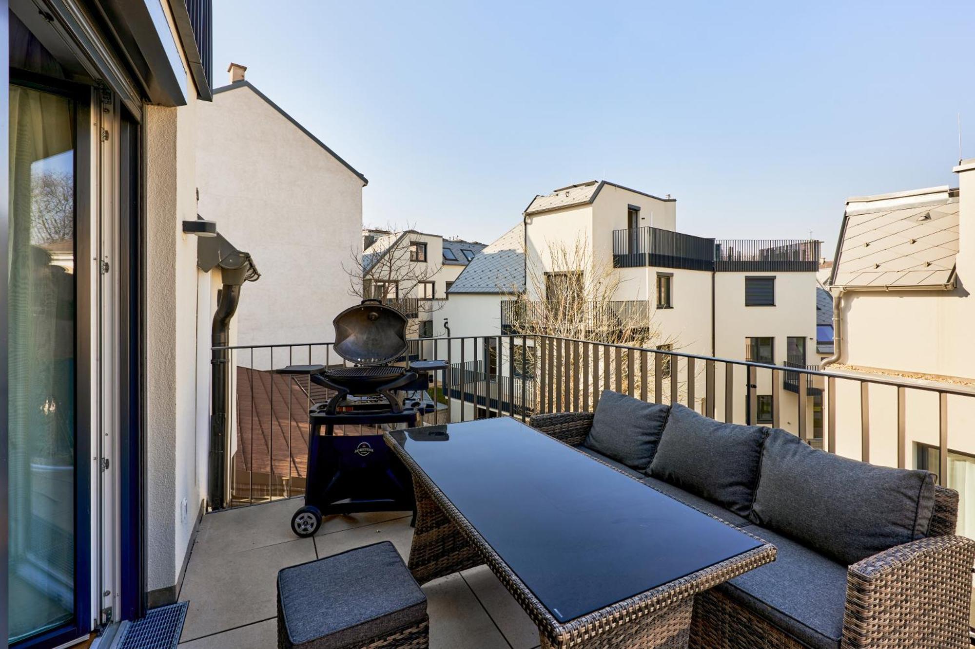Symphony - Garden, Terrace And Grill Apartahotel *