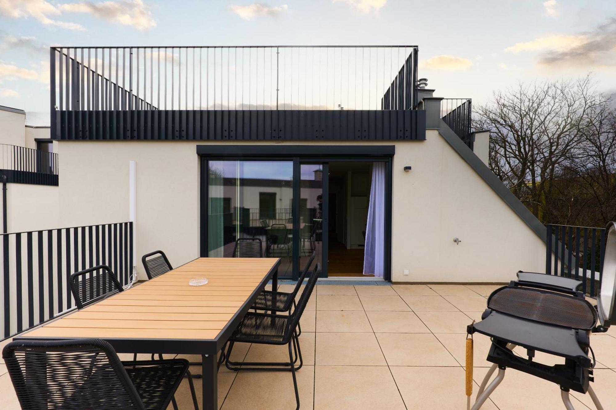 Symphony - Garden, Terrace And Grill * Viena
